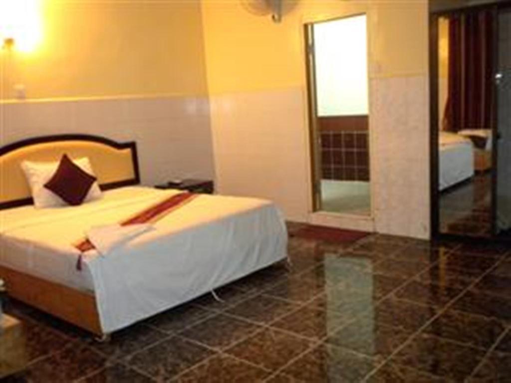 Golden Boat Guesthouse Phnom Pen Exterior foto