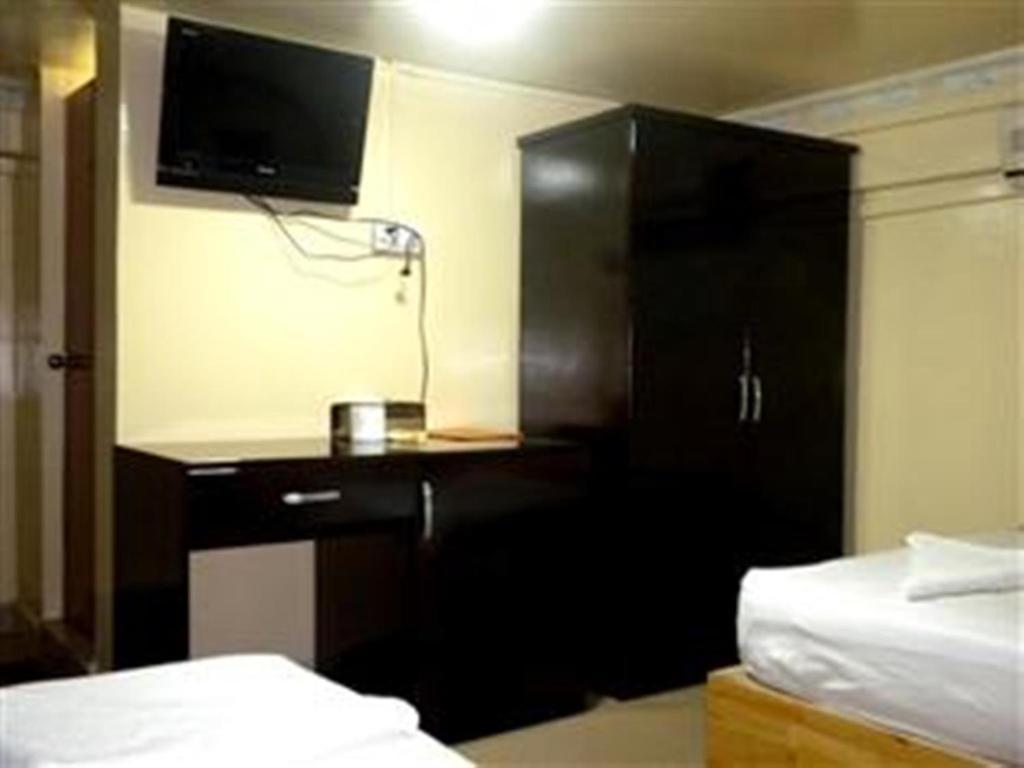 Golden Boat Guesthouse Phnom Pen Cameră foto