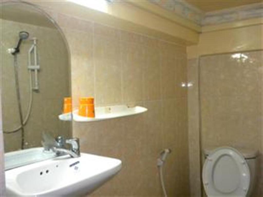 Golden Boat Guesthouse Phnom Pen Cameră foto